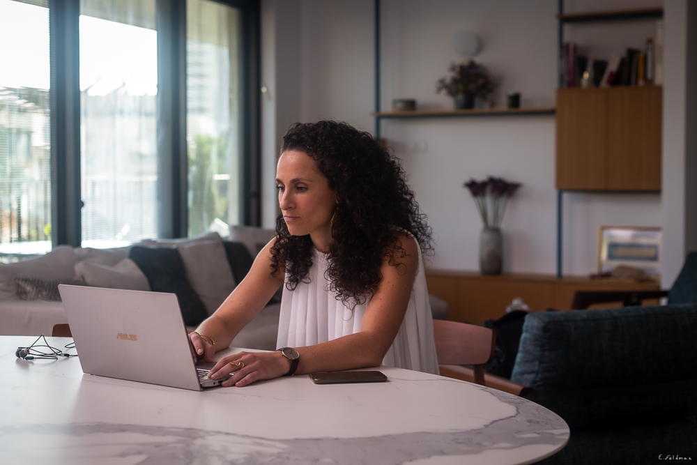 How Clara grew as a developer, combining self-study with expert feedback